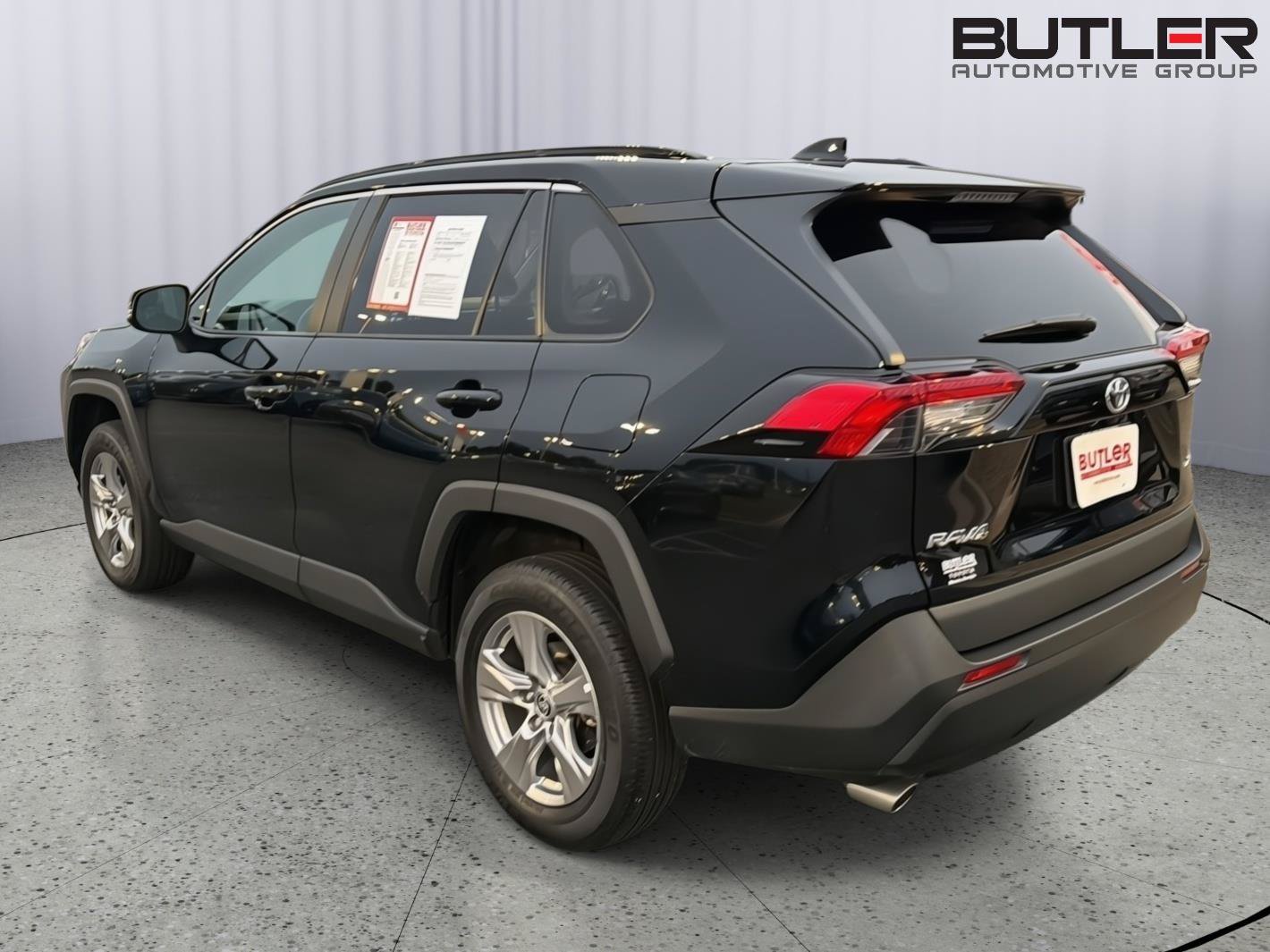 Certified 2023 Toyota RAV4 XLE FWD image 4