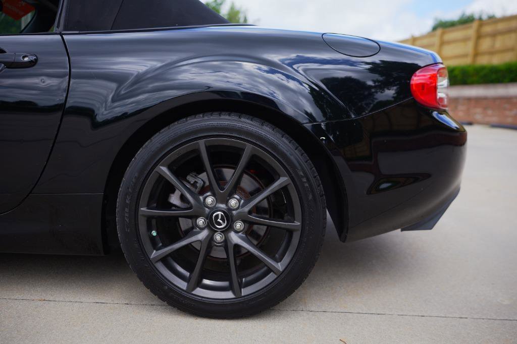 Used 2014 MAZDA MX-5 Miata Club image 12