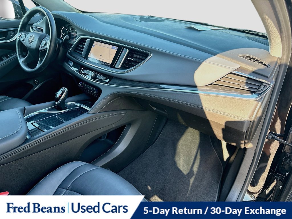 Used 2021 Buick Enclave Essence w/ Sound and Sites Package AWD/4WD image 37