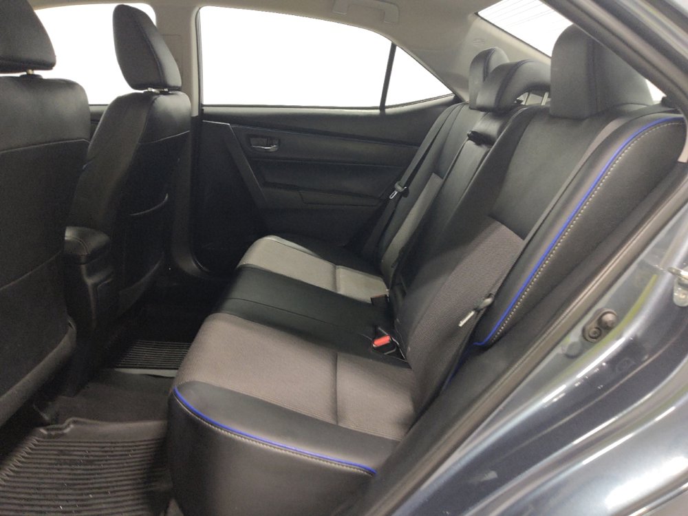 Used 2017 Toyota Corolla SE image 18