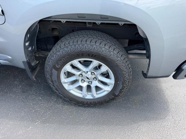 Used 2023 Chevrolet Silverado 1500 RST w/ Z71 Off-Road Package AWD/4WD image 8