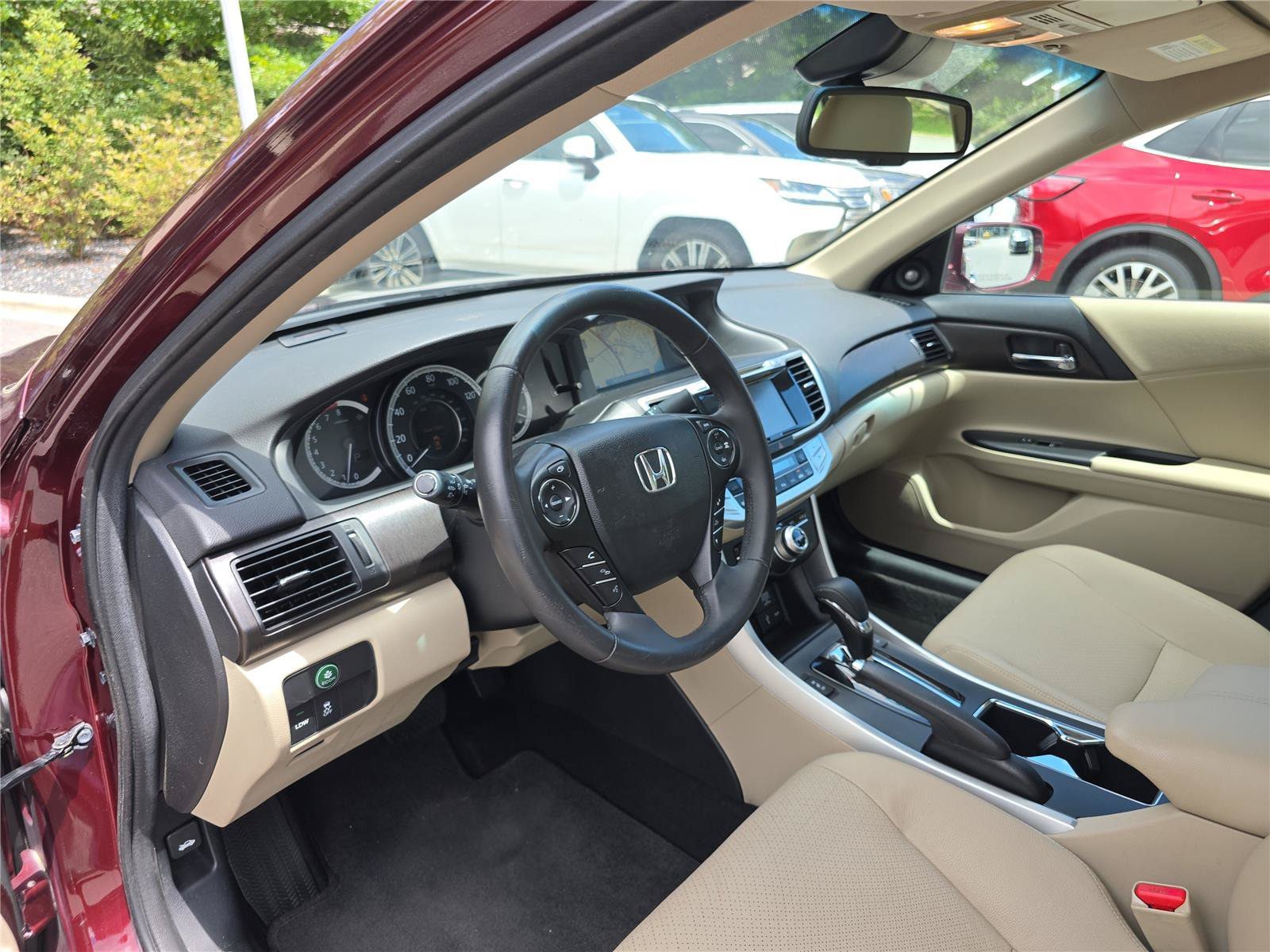 Used 2014 Honda Accord Touring image 22