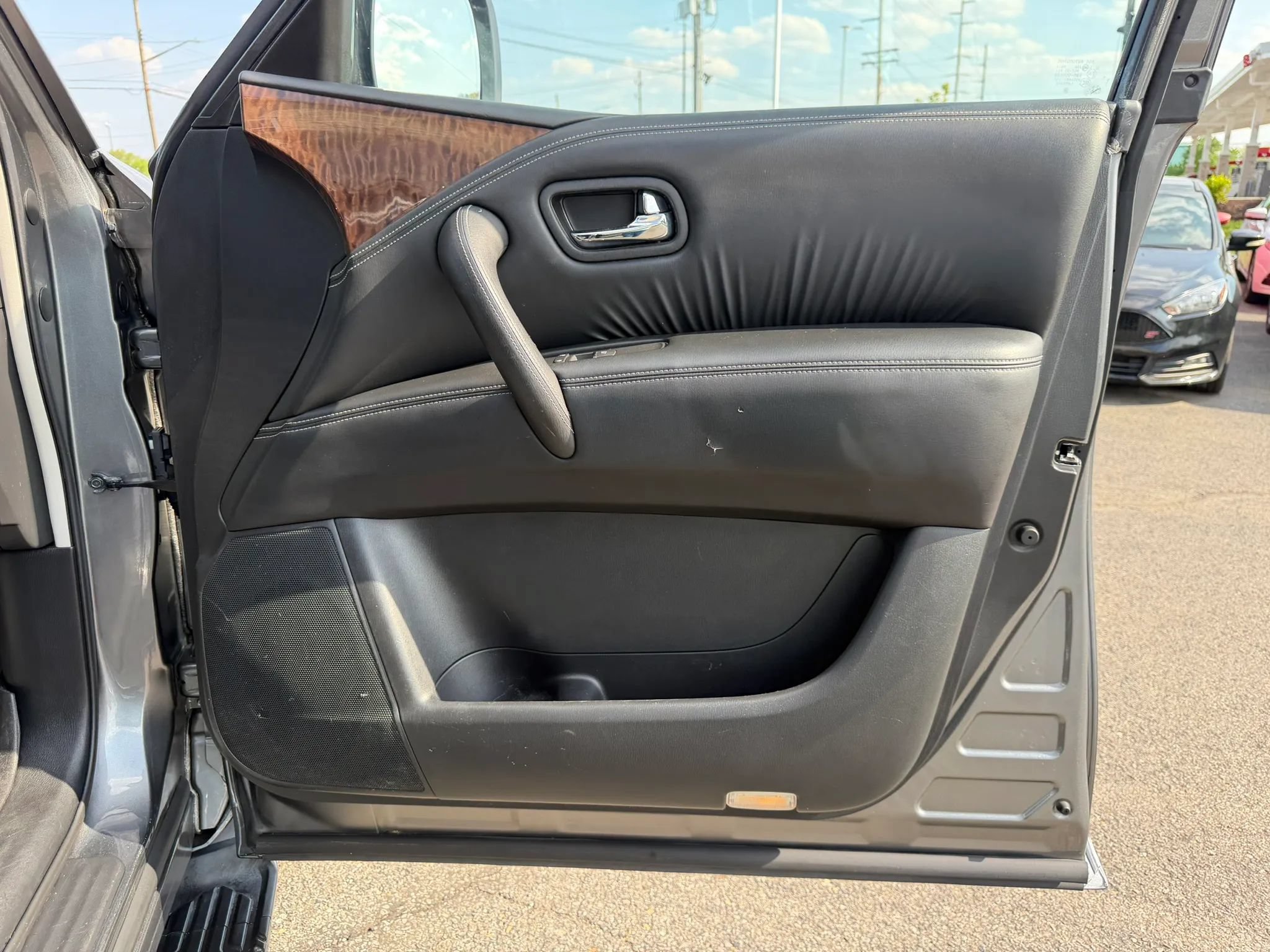 Used 2018 Nissan Armada SL w/ Moonroof Package AWD/4WD image 30
