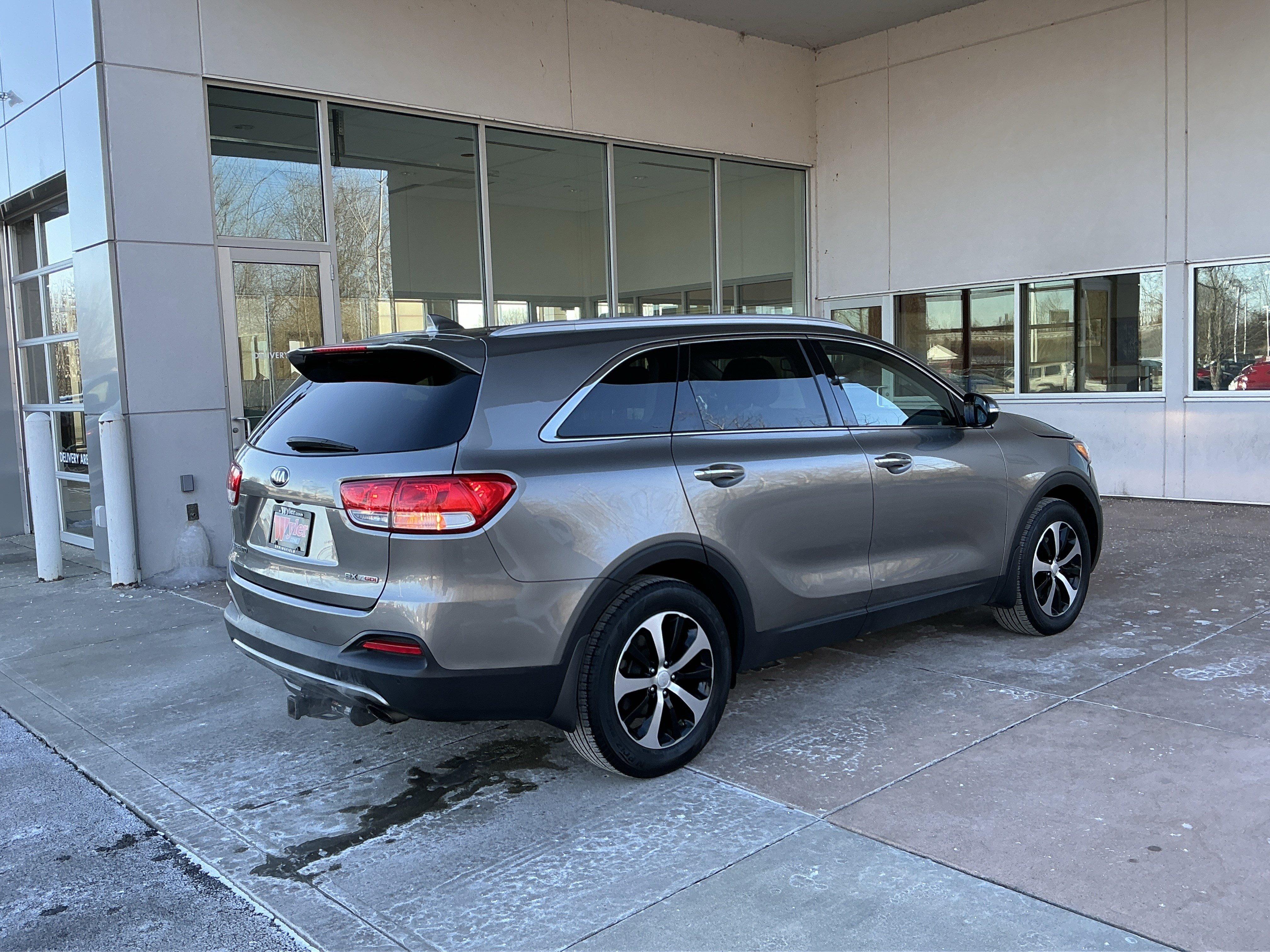 Used 2016 Kia Sorento EX image 22