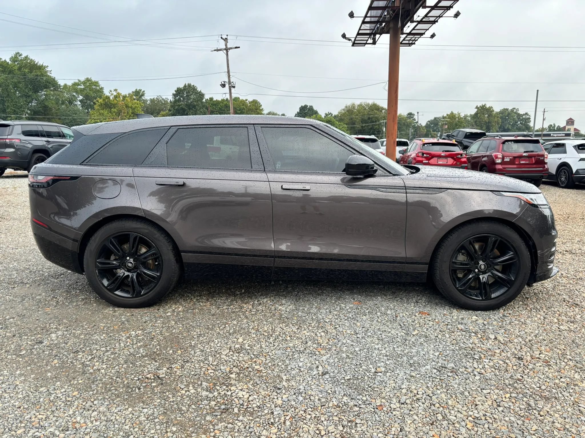 Used 2023 Land Rover Range Rover Velar R-Dynamic S AWD/4WD image 2