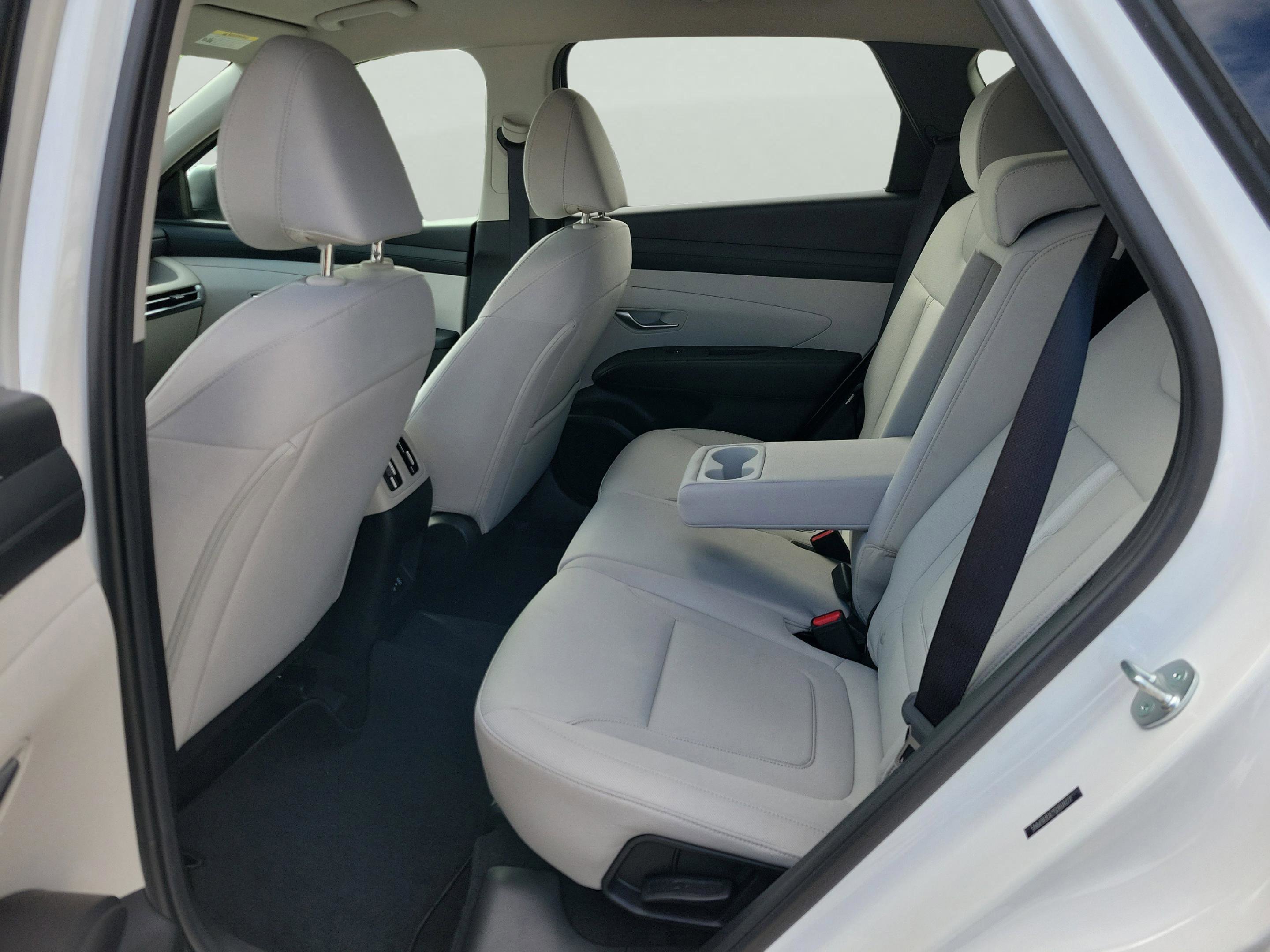 Certified 2025 Hyundai Tucson SEL image 10