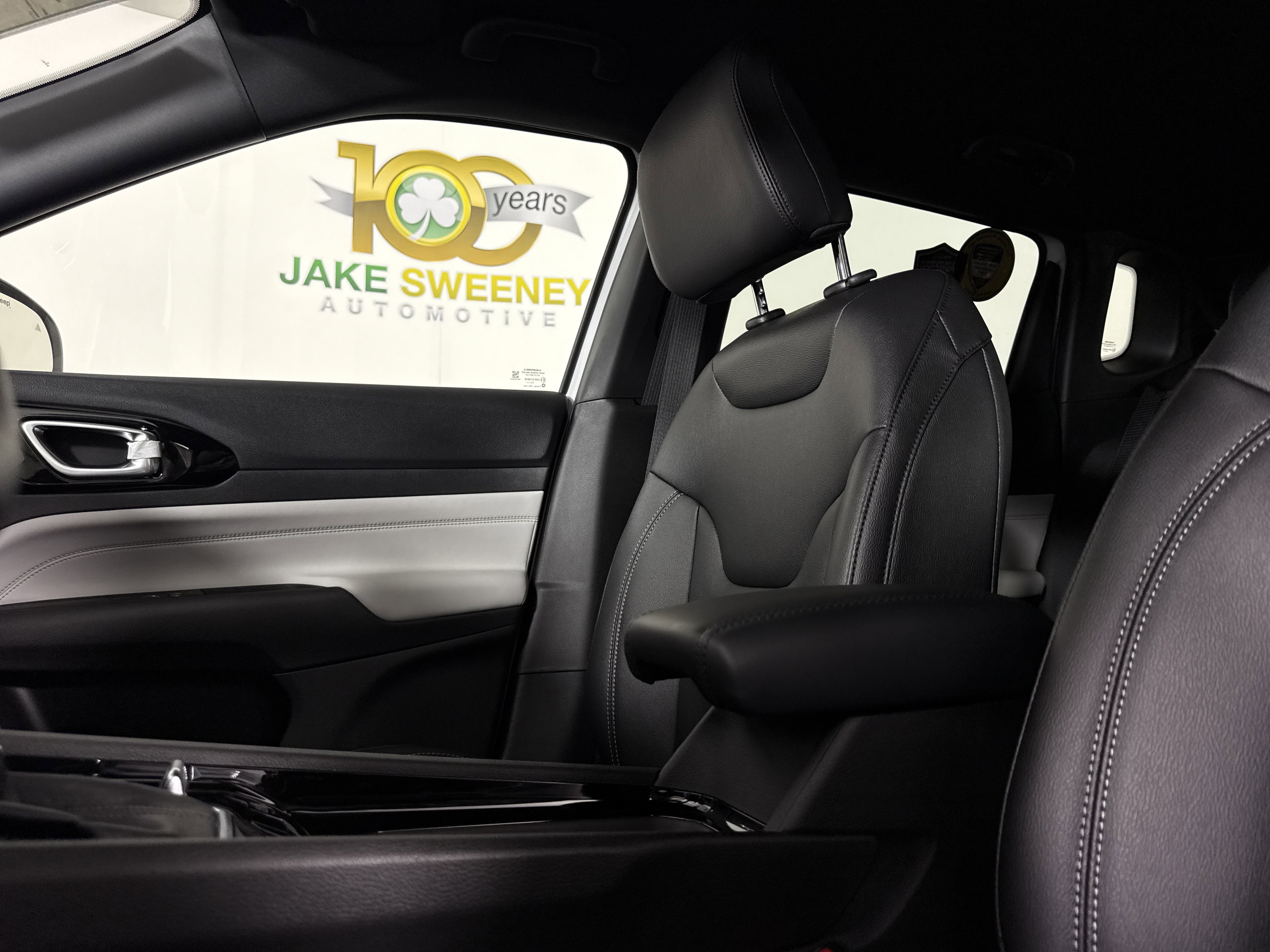 New 2026 Jeep Compass Limited image 28