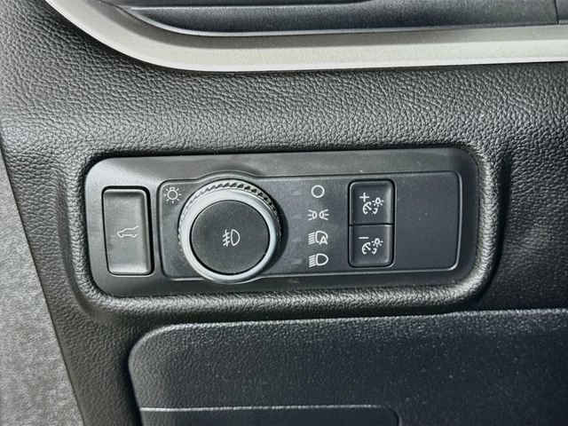Used 2022 Ford Explorer XLT w/ Equipment Group 202A AWD/4WD image 10