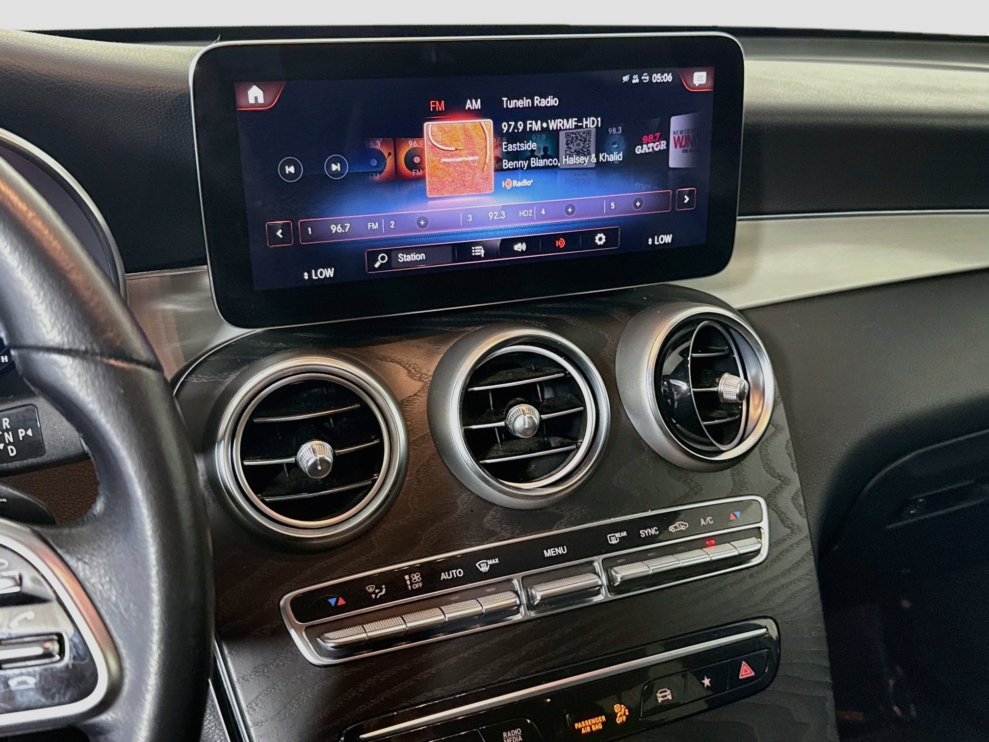 Used 2022 Mercedes-Benz GLC 300 4MATIC image 18
