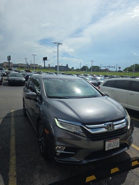 Used 2018 Honda Odyssey Elite image 2