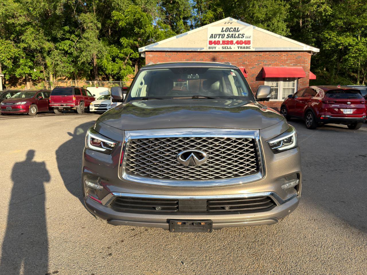 Used 2018 INFINITI QX80 4WD image 2