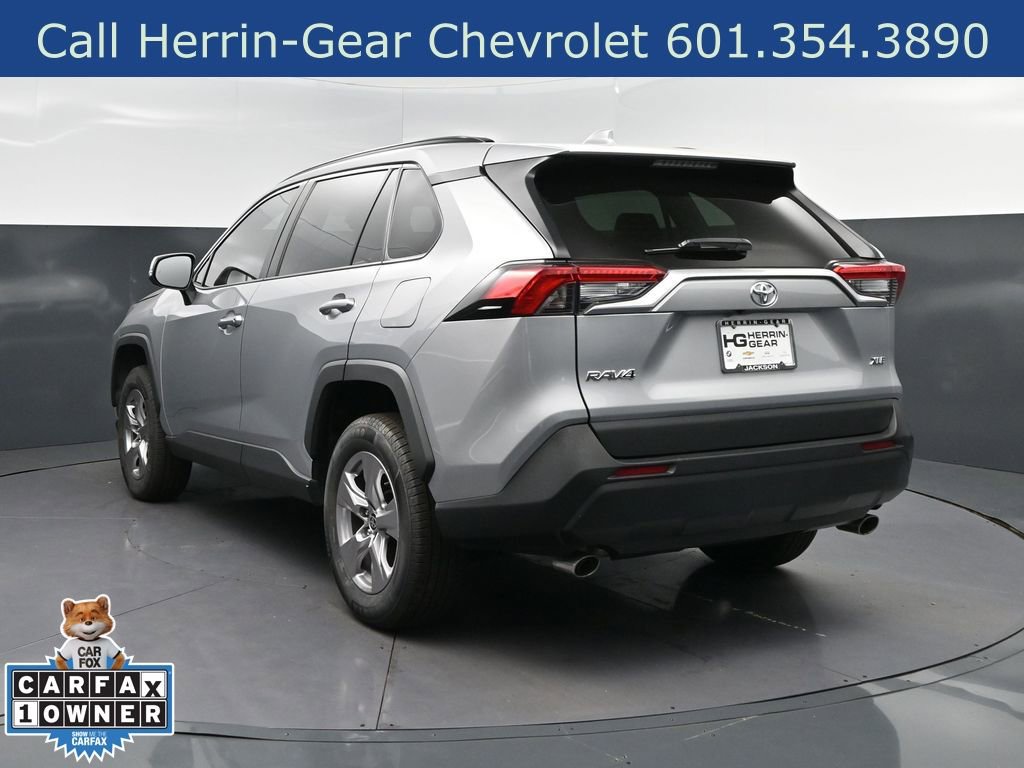 Used 2023 Toyota RAV4 XLE w/ Convenience Package FWD image 5