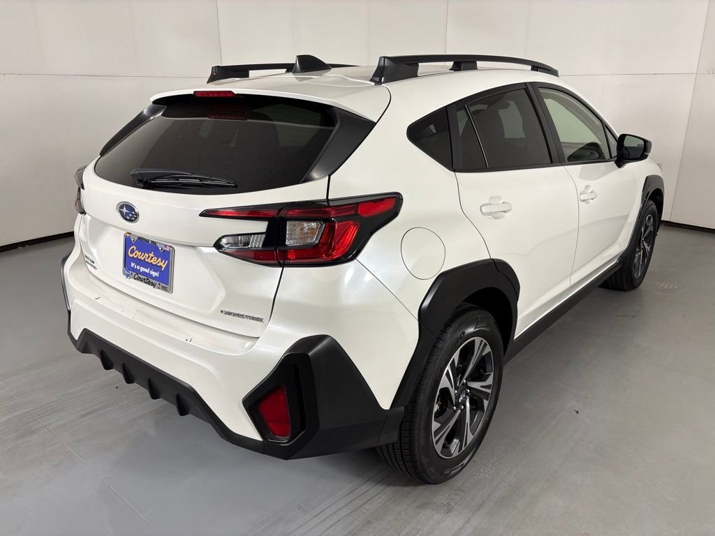 Used 2025 Subaru Crosstrek 2.5i Premium AWD/4WD image 8