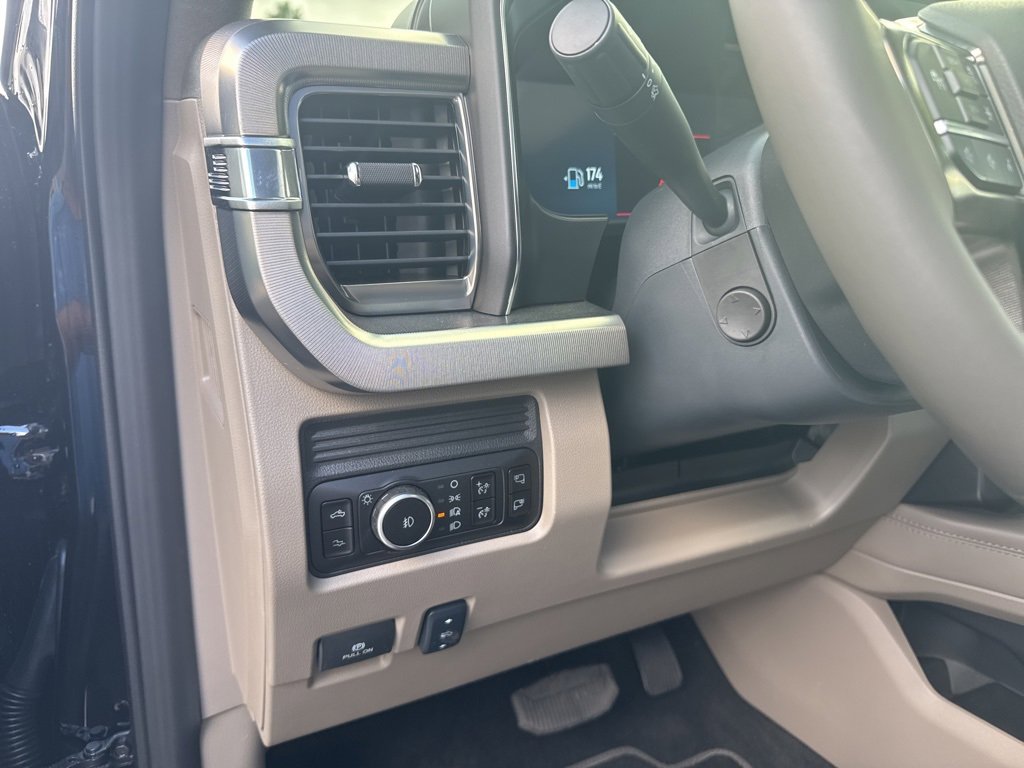 Used 2026 Ford F450 Platinum image 21