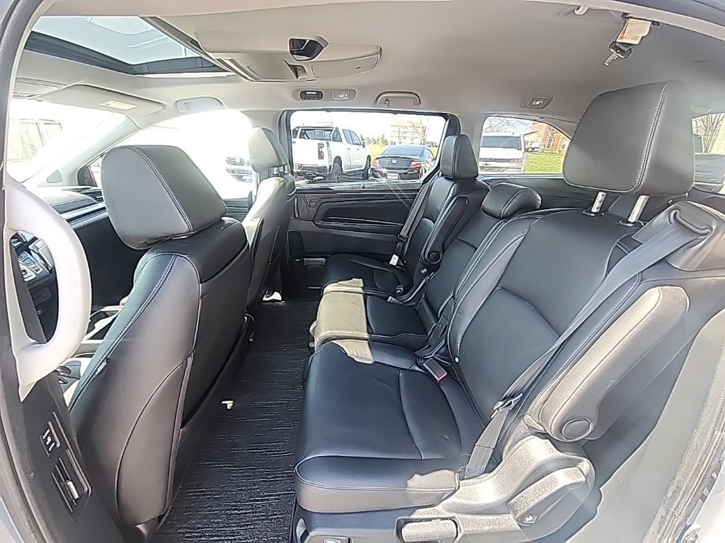Used 2023 Honda Odyssey Touring image 23