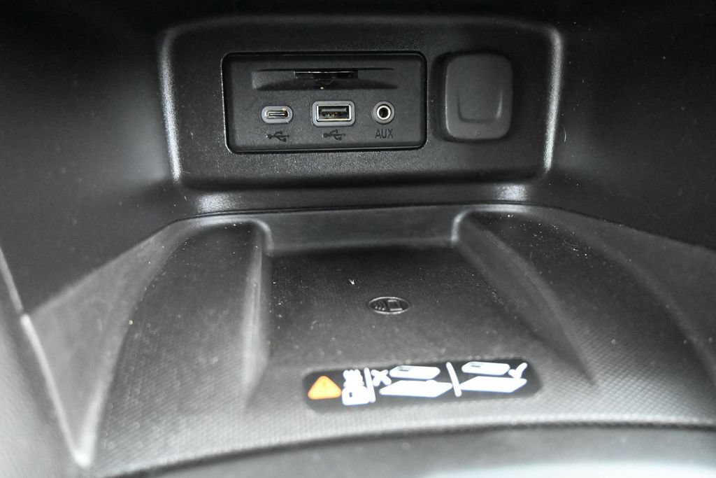 Used 2019 Chevrolet Equinox Premier AWD/4WD image 13