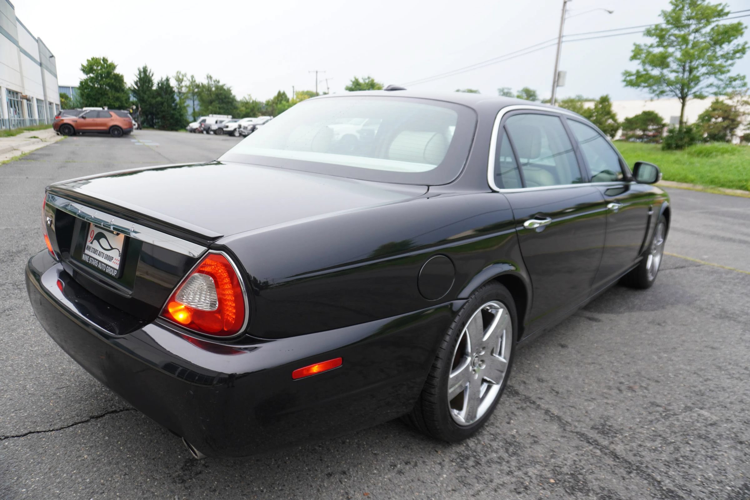 Used 2008 Jaguar XJ8 RWD image 7