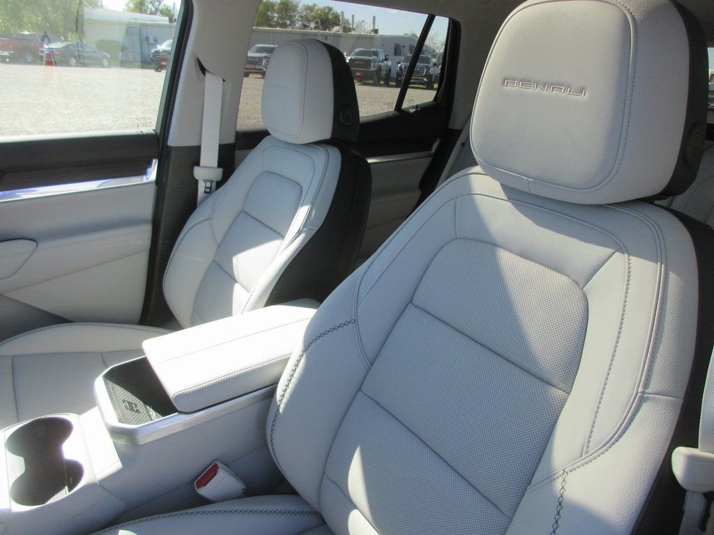 New 2026 GMC Terrain Denali AWD/4WD image 12
