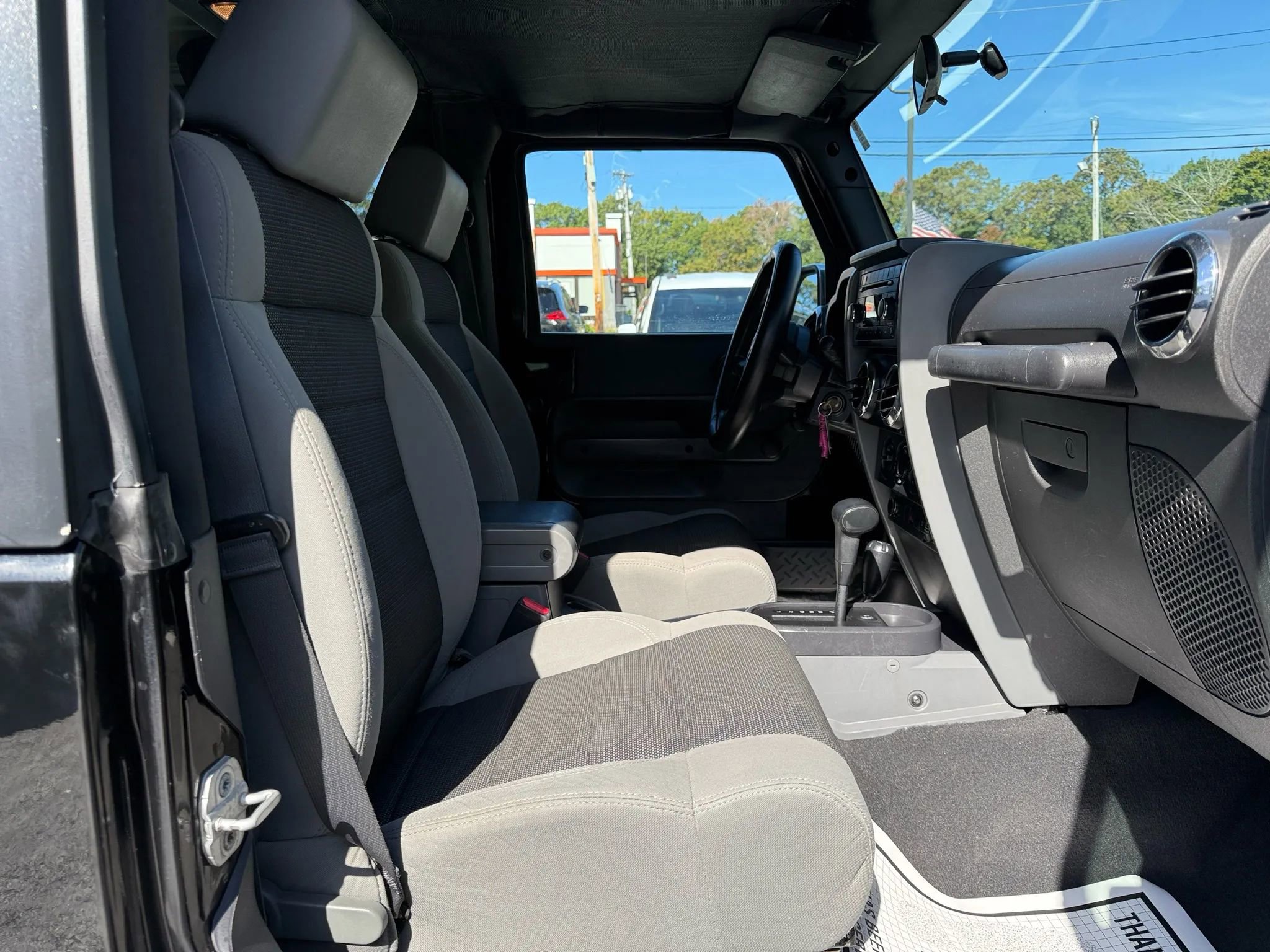 Used 2007 Jeep Wrangler X image 19