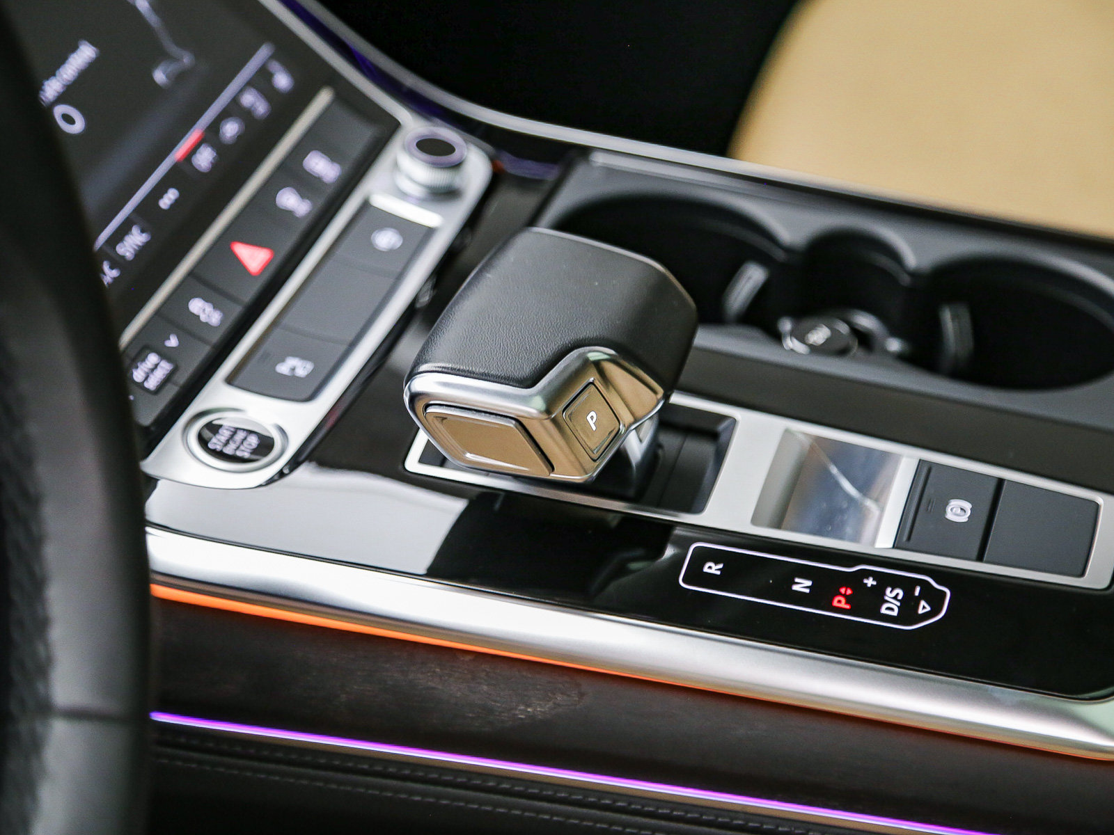 Certified 2023 Audi Q8 Premium Plus AWD/4WD image 21