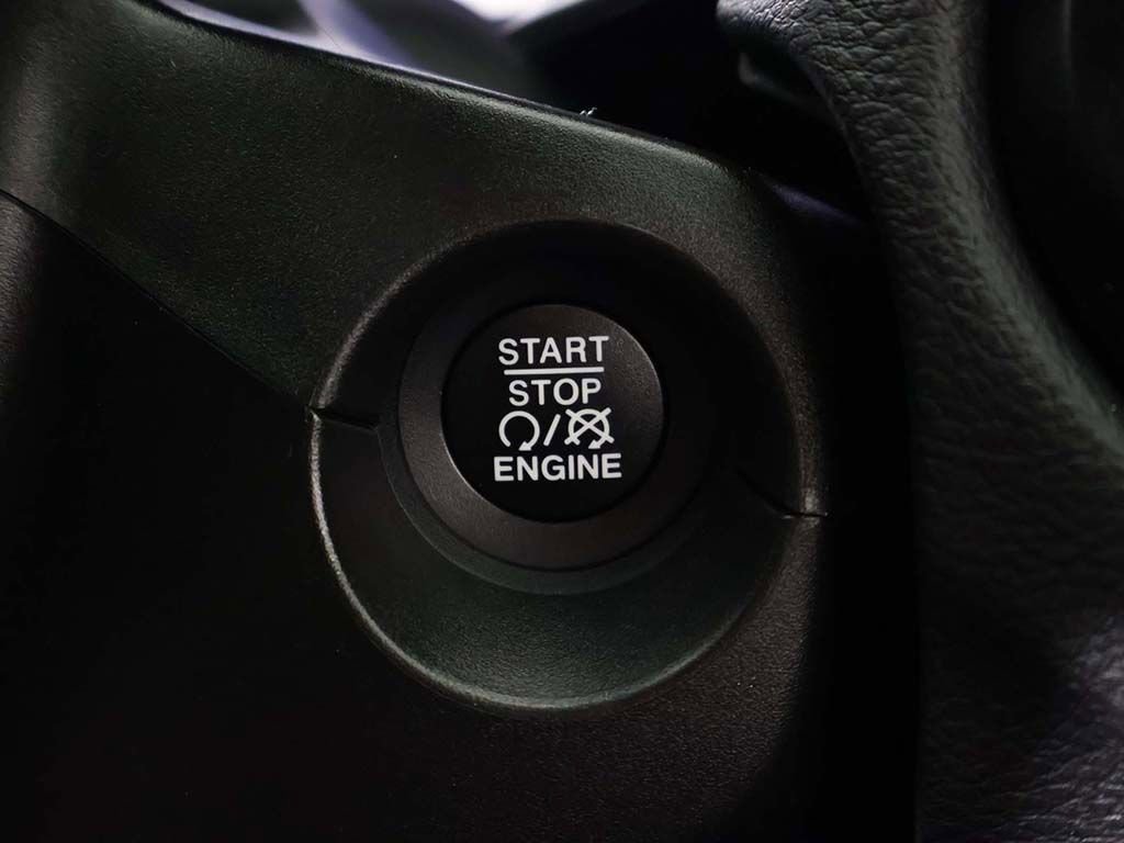 Used 2020 Jeep Compass Limited image 36