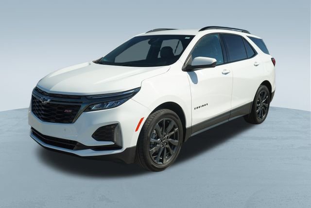 Used 2023 Chevrolet Equinox RS image 3
