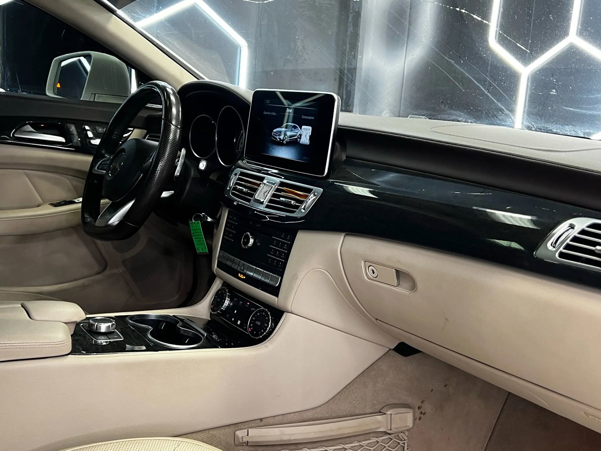 Used 2016 Mercedes-Benz CLS 400 image 12