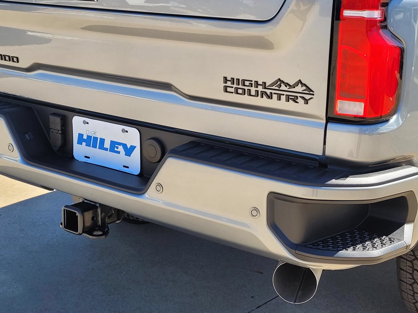 New 2026 Chevrolet Silverado 2500 High Country w/ High Country Premium Package AWD/4WD image 4