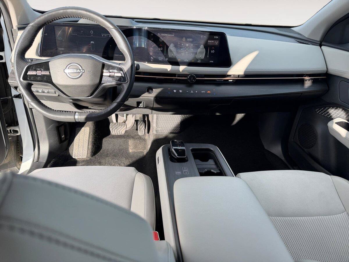 Used 2024 Nissan Ariya AWD image 10