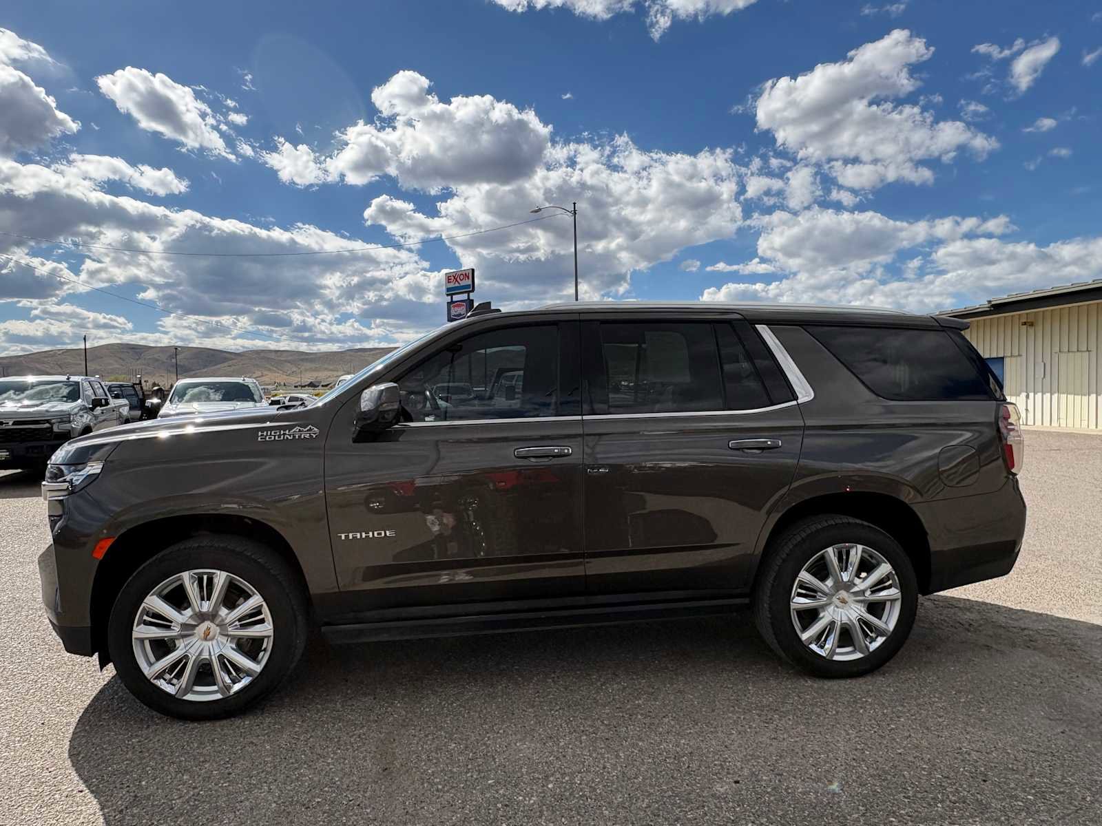 Used 2021 Chevrolet Tahoe High Country AWD/4WD image 9