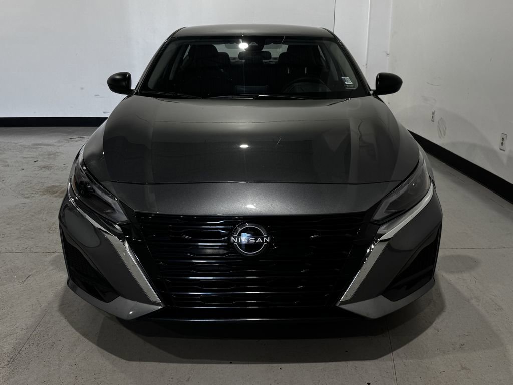 Used 2025 Nissan Altima 2.5 SV image 10