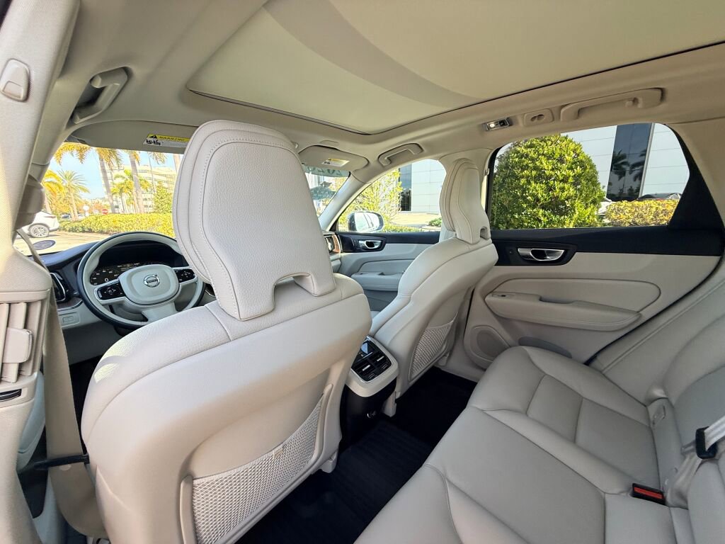 Used 2020 Volvo XC60 T5 Inscription w/ Protection Package Premier image 20