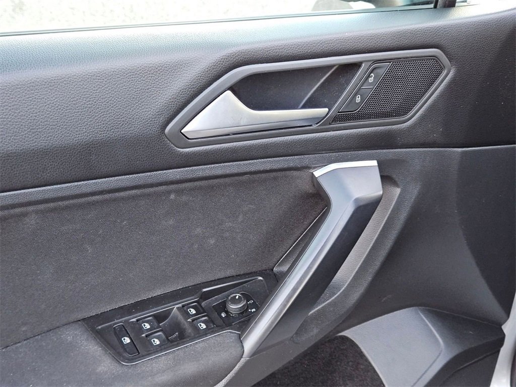 Used 2021 Volkswagen Tiguan S image 15