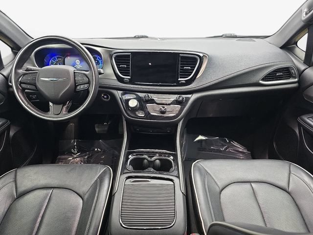 Used 2021 Chrysler Pacifica Limited w/ Uconnect Theater Family Group FWD image 13