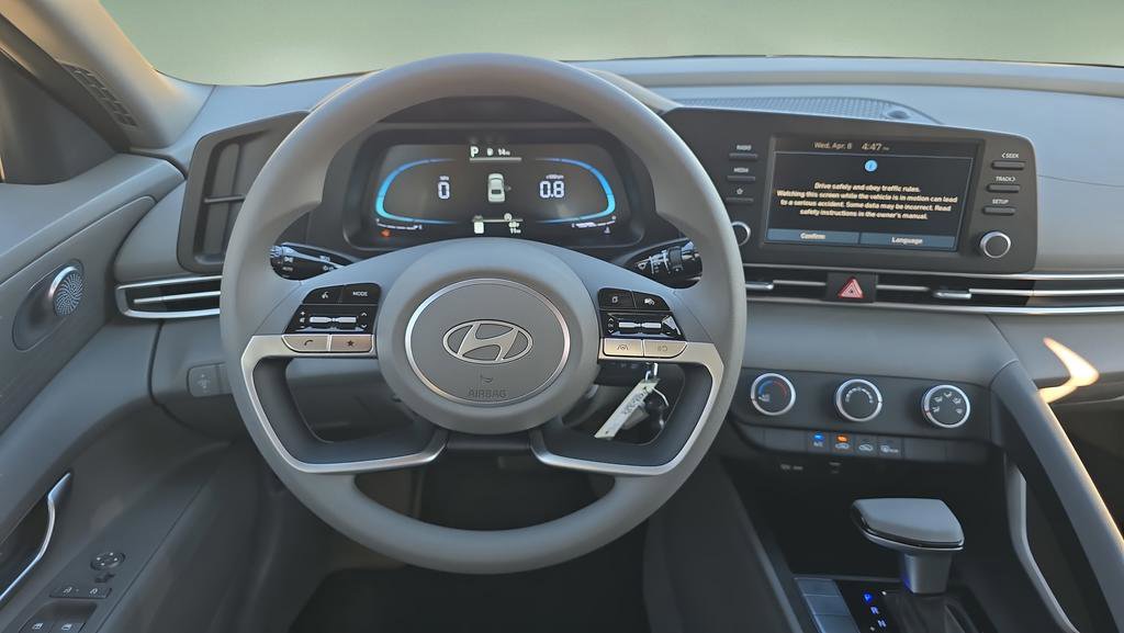 New 2026 Hyundai Elantra SE w/ Cargo Package FWD image 12