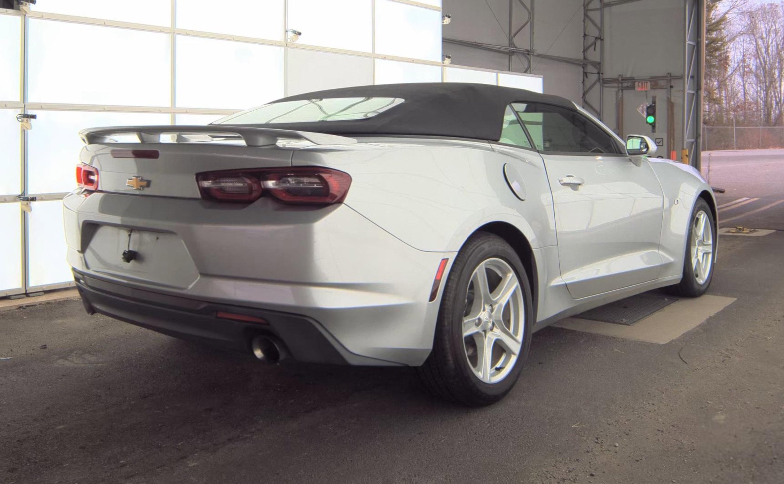 Used 2019 Chevrolet Camaro LT image 4