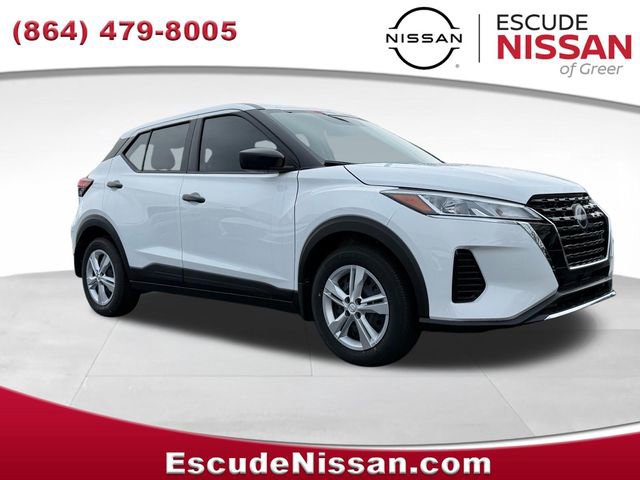 New 2025 Nissan Kicks Play S