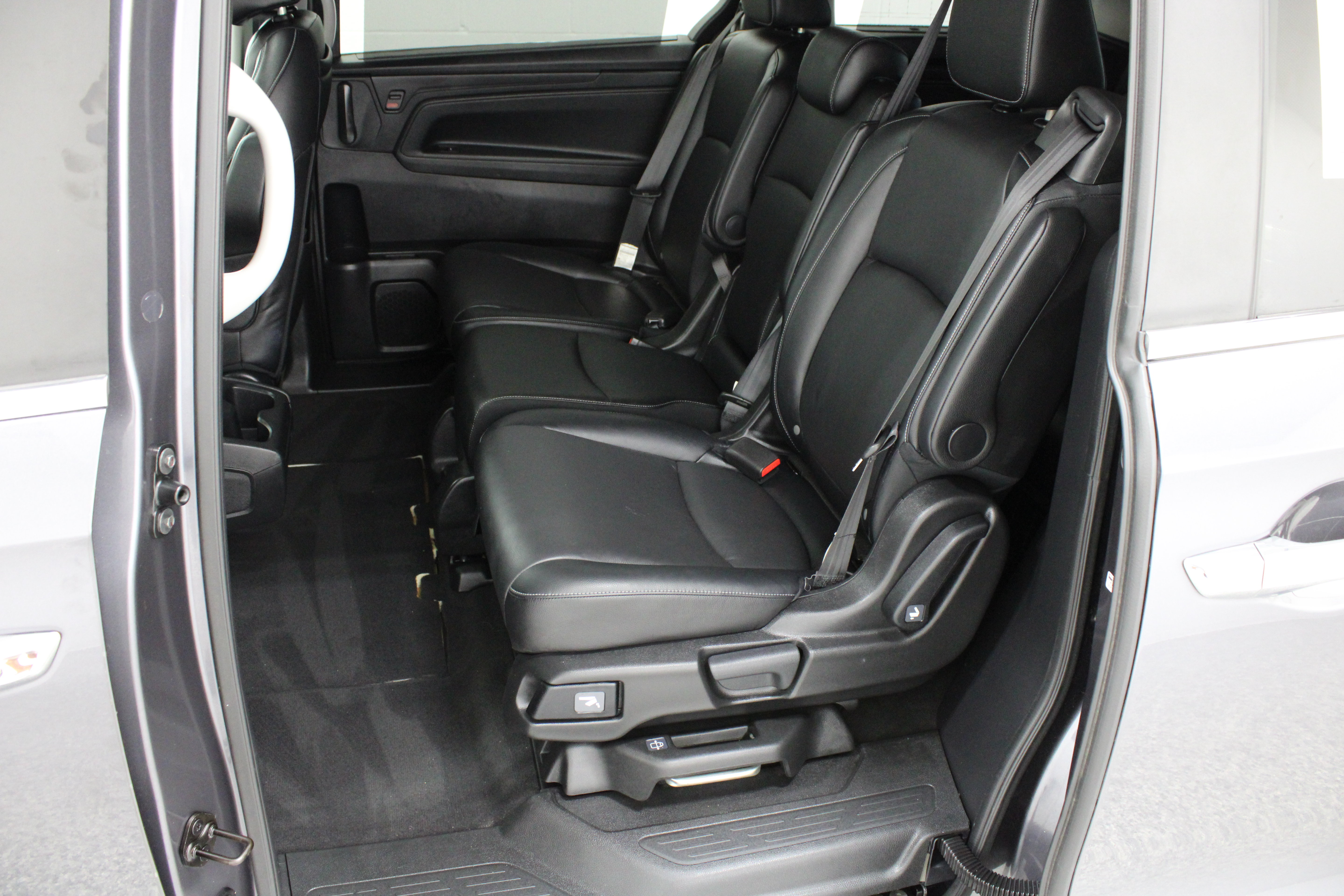 Used 2024 Honda Odyssey Touring image 30