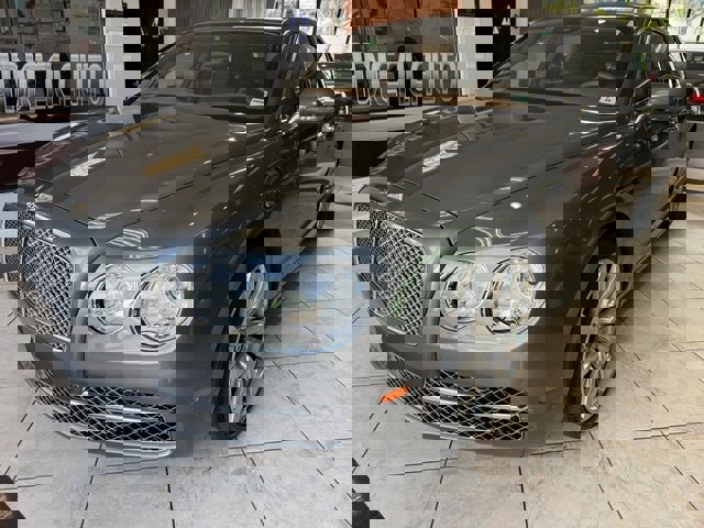 Used 2014 Bentley Flying Spur W12 image 3