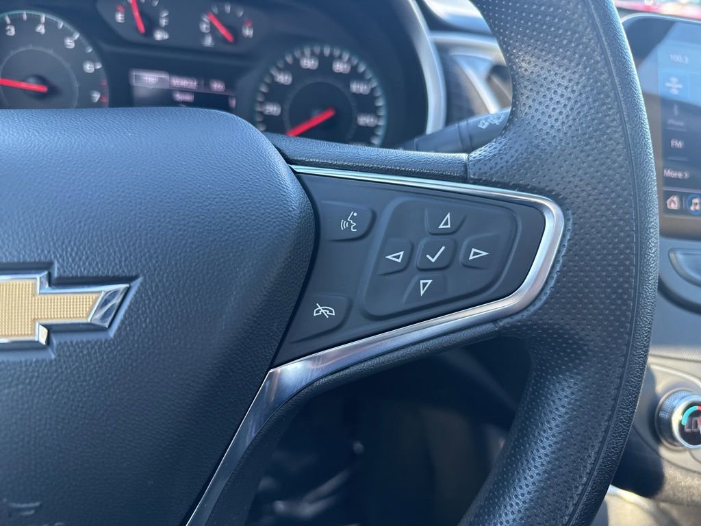 Used 2024 Chevrolet Malibu LT image 18