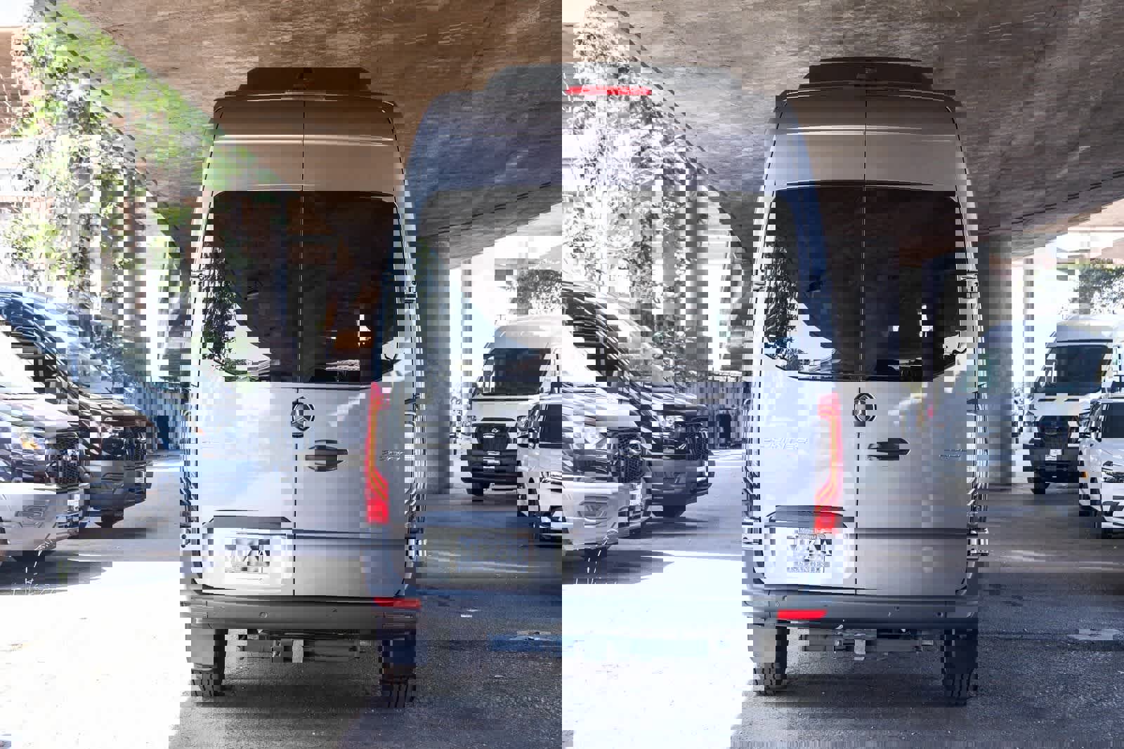 Used 2024 Mercedes-Benz Sprinter 2500 image 5