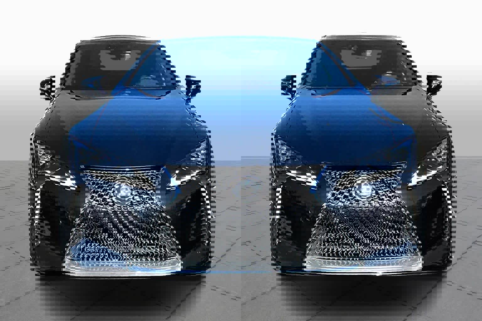 Used 2018 Lexus LC 500 Coupe w/ Sport Package image 4