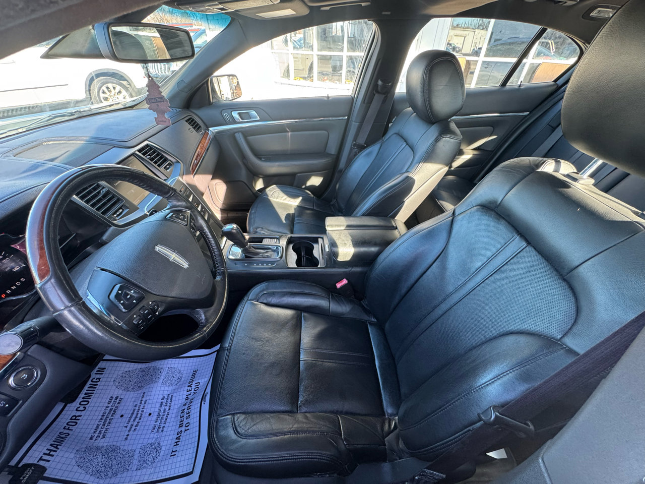 Used 2013 Lincoln MKS image 10