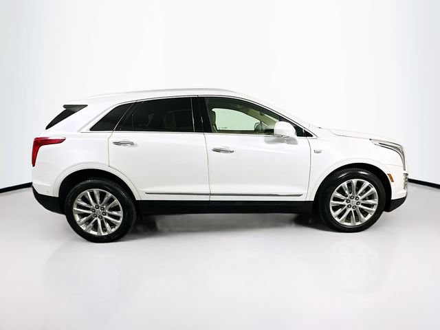 Used 2018 Cadillac XT5 Platinum w/ Driver Assist Package AWD/4WD image 8