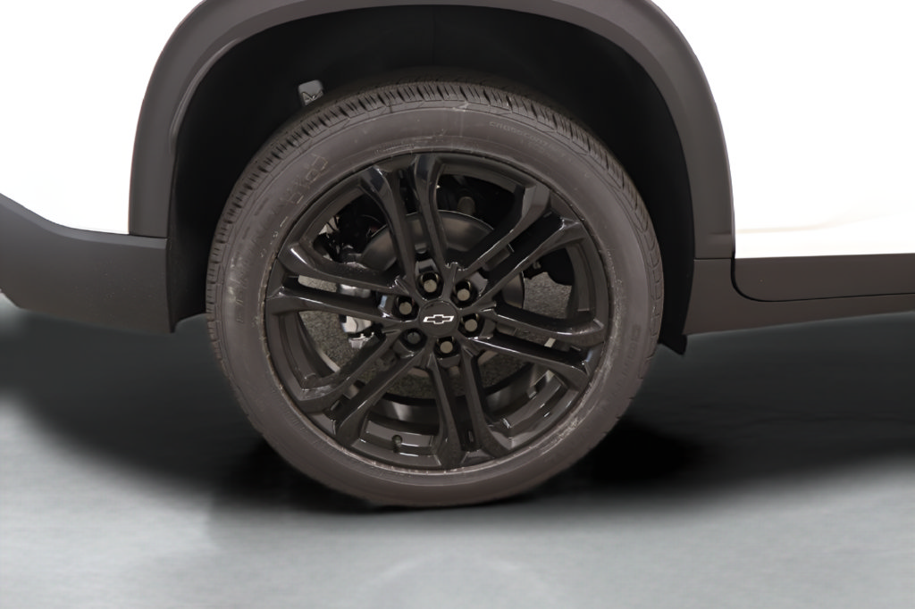 New 2026 Chevrolet Traverse LT w/ Driver Confidence Package FWD image 34