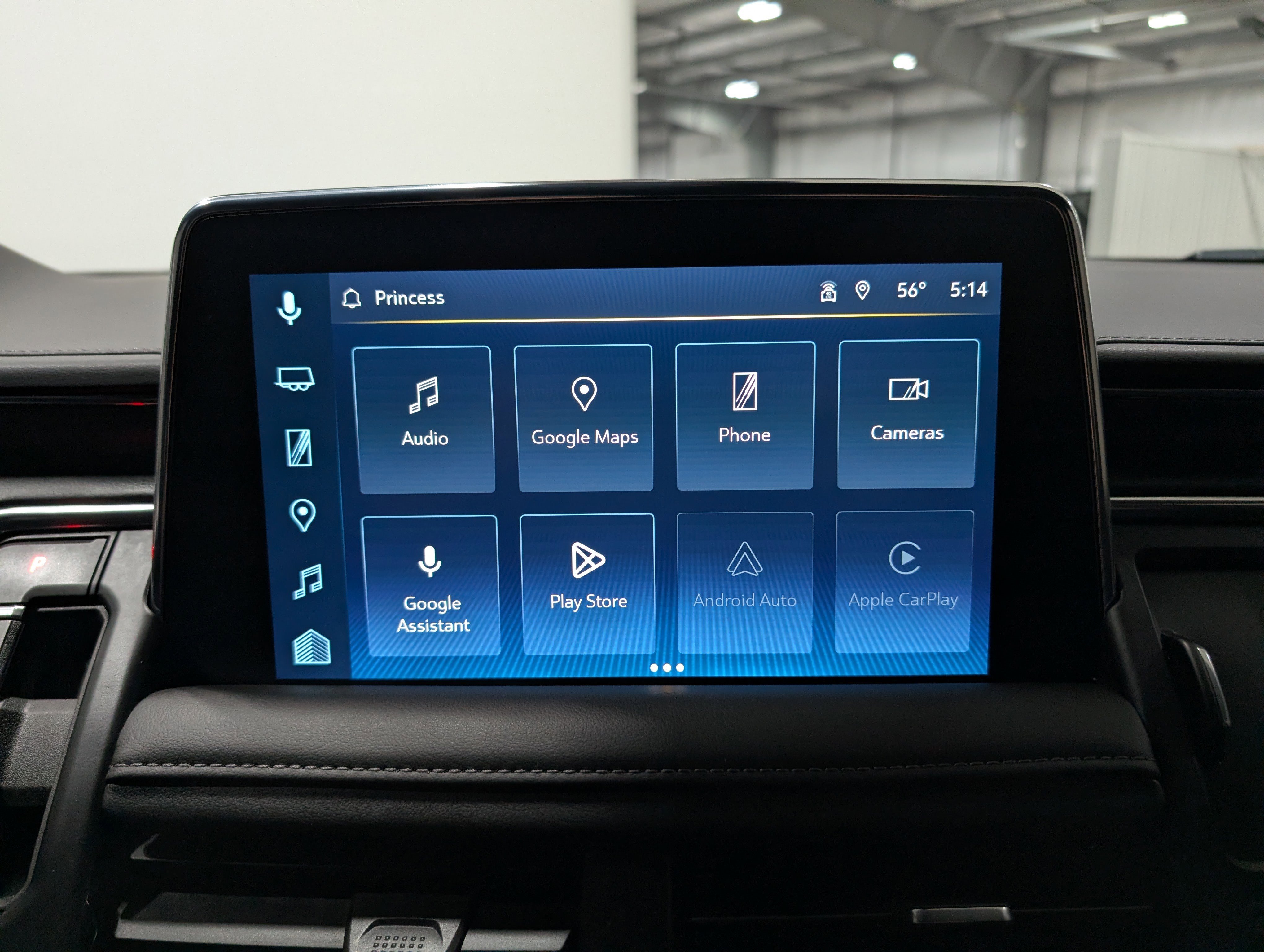 Used 2023 Chevrolet Suburban Z71 w/ Luxury Package image 26