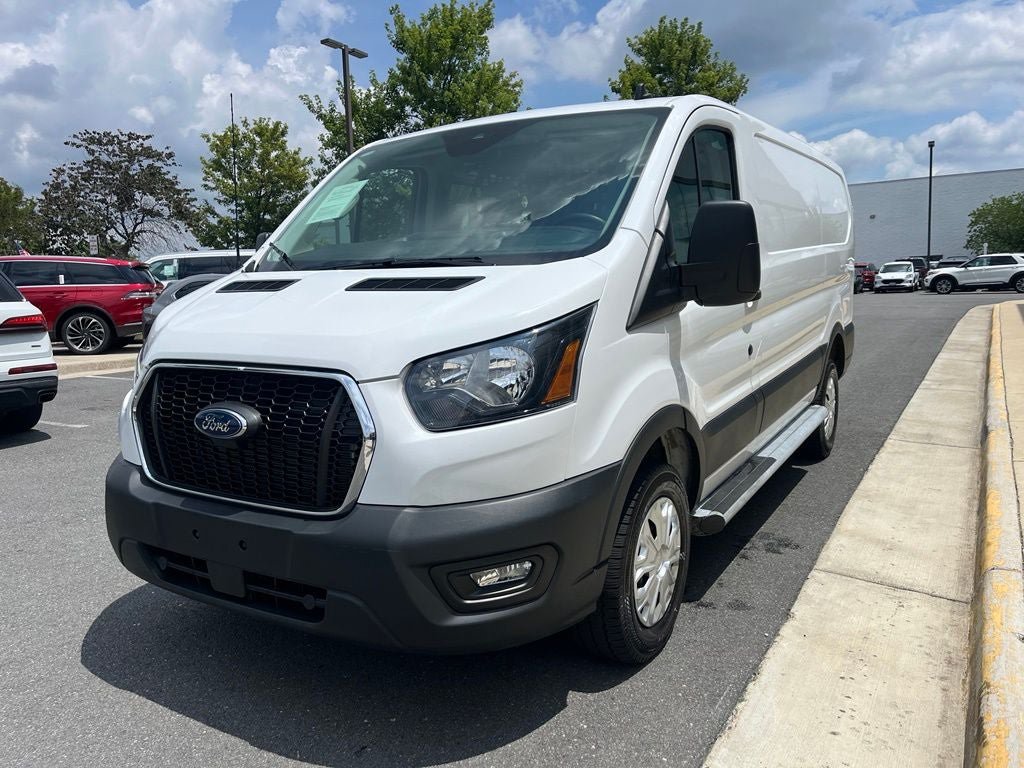 Used 2025 Ford Transit 250 Low Roof w/ Exterior Upgrade Package RWD image 3