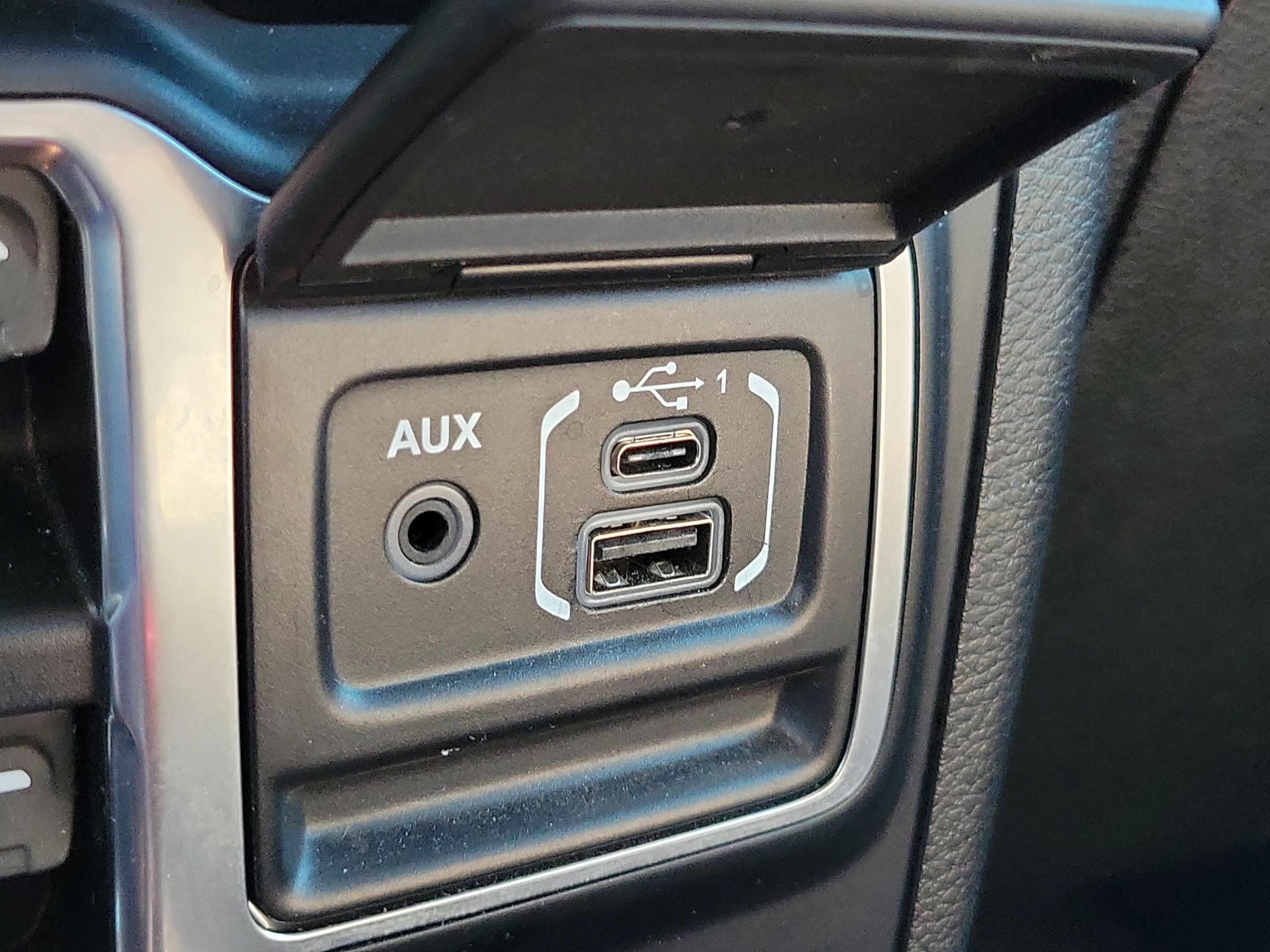Used 2019 Jeep Wrangler Unlimited Rubicon AWD/4WD image 27