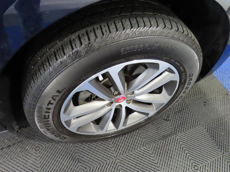 Used 2020 Jaguar F-PACE Premium image 9