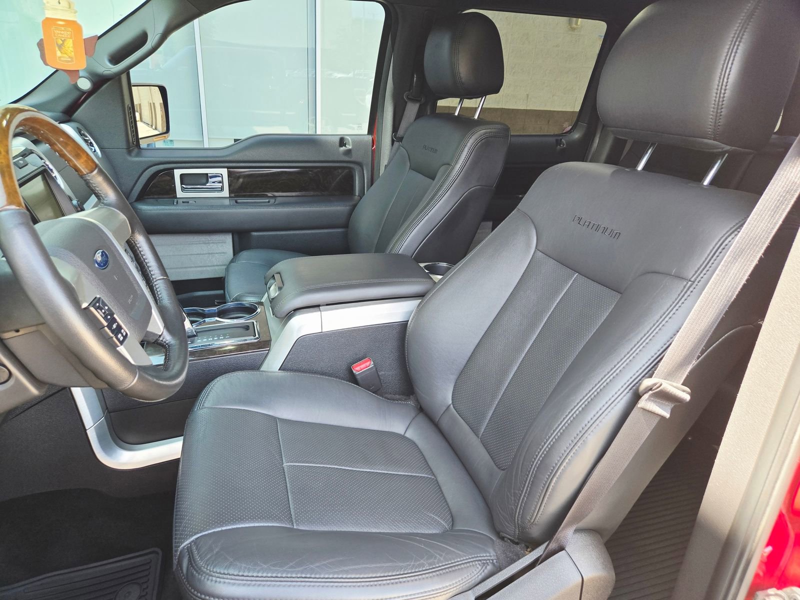 Used 2014 Ford F150 Platinum AWD/4WD image 22
